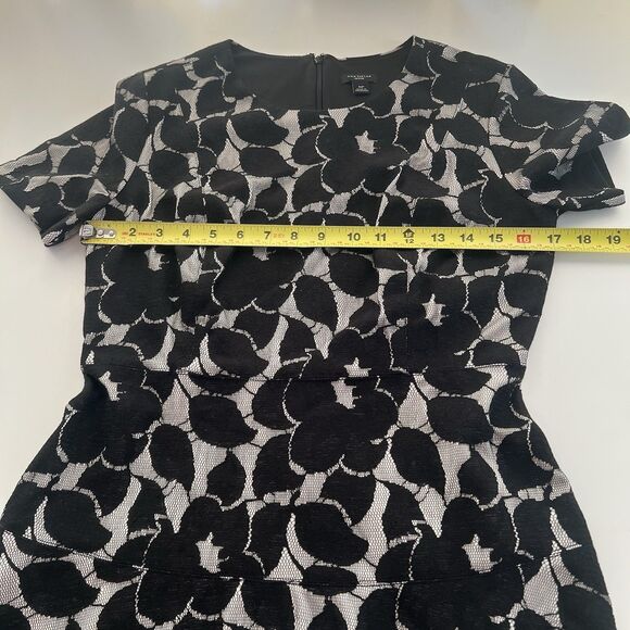 Ann Taylor floral dress size 6P fit and flare Business Casual Work Holidays Chic - Picture 7 of 8